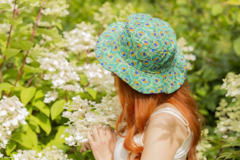 Chapeaux