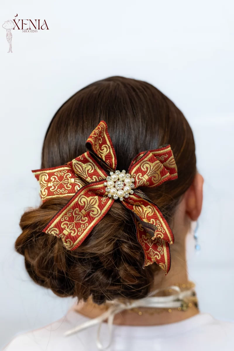 noeud rouge et or à fleurs de lys made in france pour cheveux