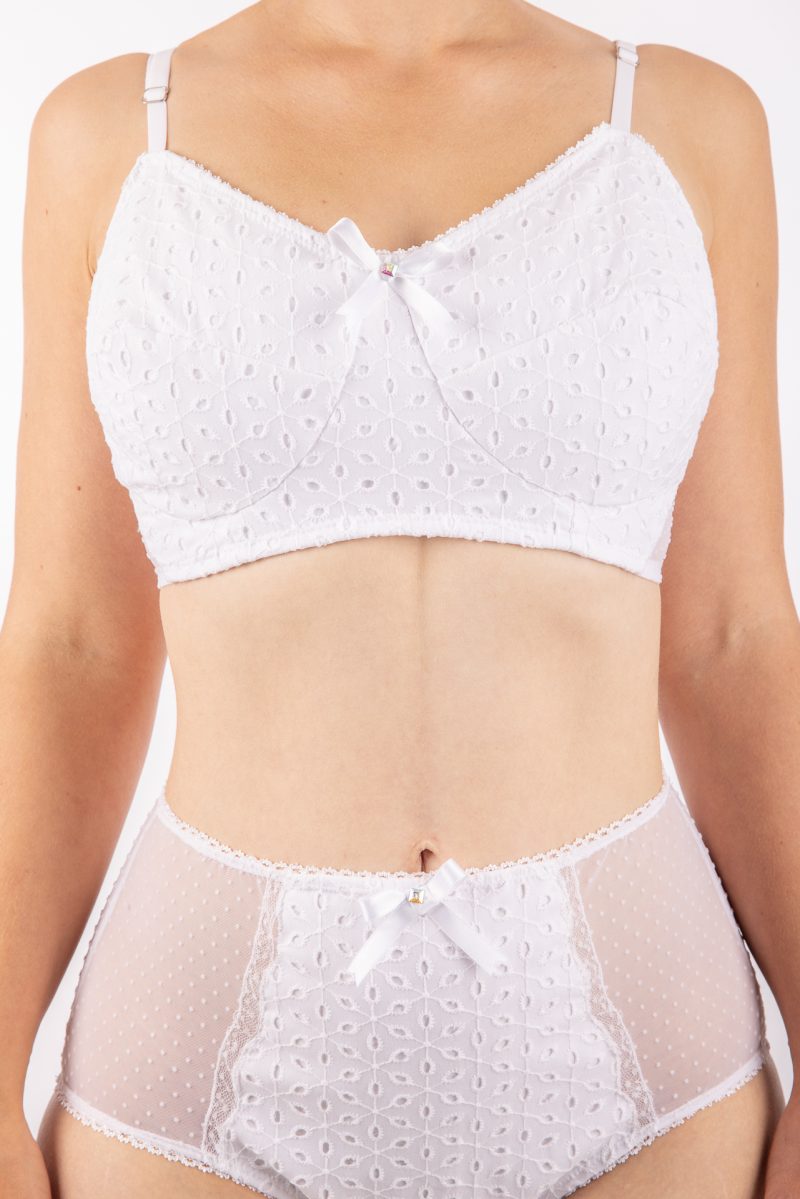 soutien-gorge blanc post-mastectomie Made in France broderie anglaise