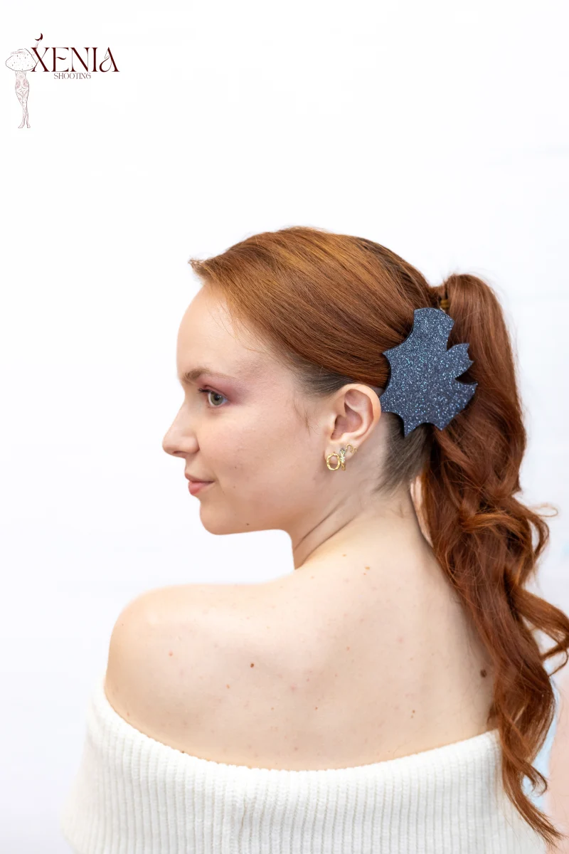 Barrette chauve-souris Made in France en paillettes grises Comme une Batgirl