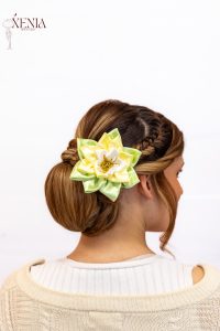 fleur pour cheveux en forme de nénuphar